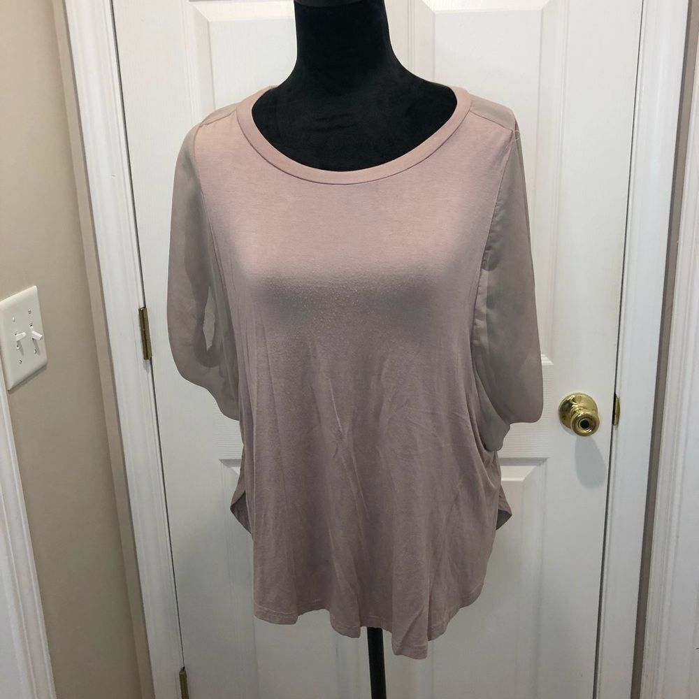 a’reve hi lo sheer short sleeve top, size medium